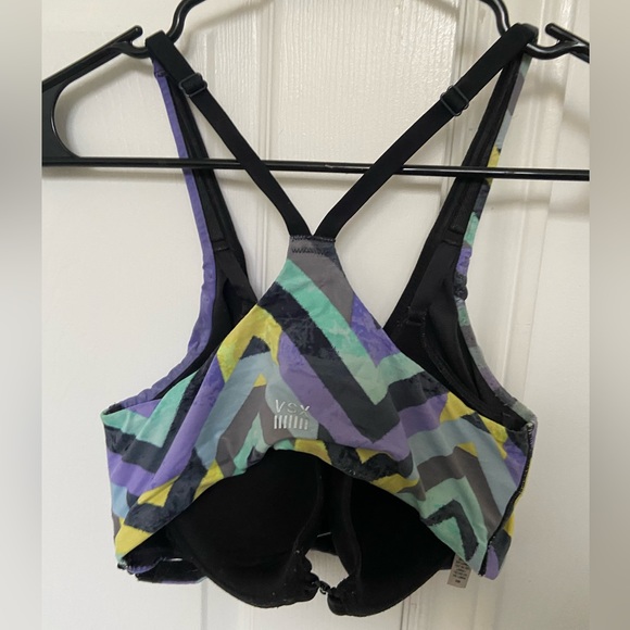 Victoria’s Secret Front Clasp Sports Bra 32D - Picture 2 of 7
